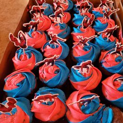 Las Delicias Bakery - Spiderman cupcakes - we supplied the toppers.
