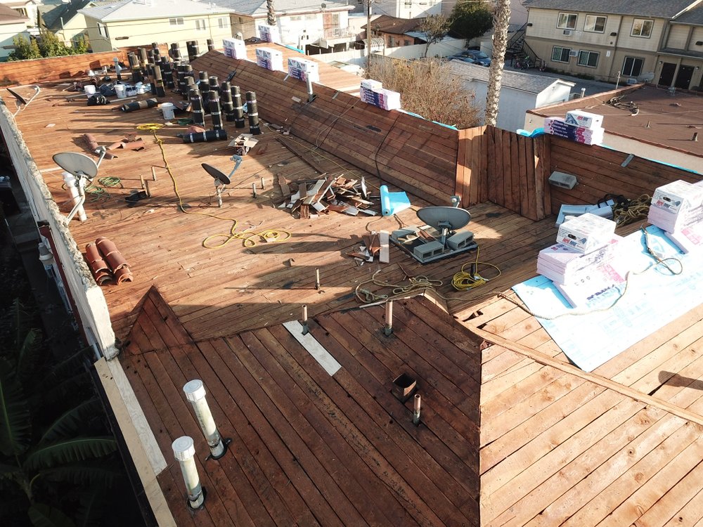 Slide of Hull Brothers Roofing