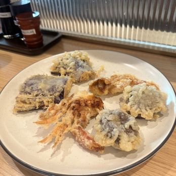 Tendon Kohaku - Tempura: soft crab shell, eggplant, mushroom - Japanese Near Me - Bellevue, Washington