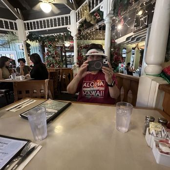 Cinnamon's Restaurant - Pancakes Near Me - Kailua, Hawaii Cinnamon's Restaurant - Pancakes Near Me - Kailua, Hawaii
