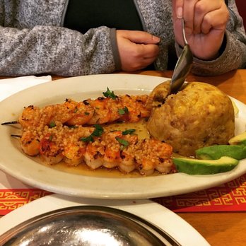 Sabor Latino Seafood Restaurant - a plate of food - Seafood Near Me - Bronx, New York
