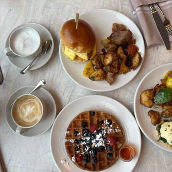 1 Kitchen - Cocktail Bars Near Me - Toronto, Ontario