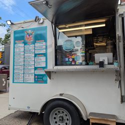Seaside Sugar’s Donuts and Dogs - Where you place your order with a menu located on the left side.