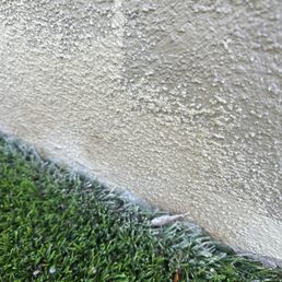 Paint on turf! Messy and negligent! Paint on turf! Messy and negligent!