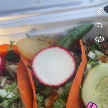 Tacos El Pariente - Tacos - Food Trucks Near Me - Germantown, Maryland Tacos El Pariente - Tacos - Food Trucks Near Me - Germantown, Maryland