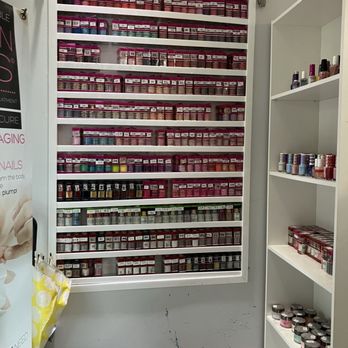 Lavish Nail Bar - Polished - Nail Salons Near Me - Miramar, Florida