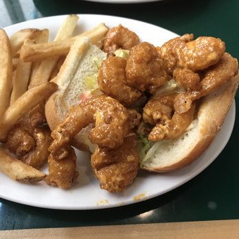 Gator's Dockside Spring Hill - Shrimp po boy - Sports Bars Near Me - Spring Hill, Florida