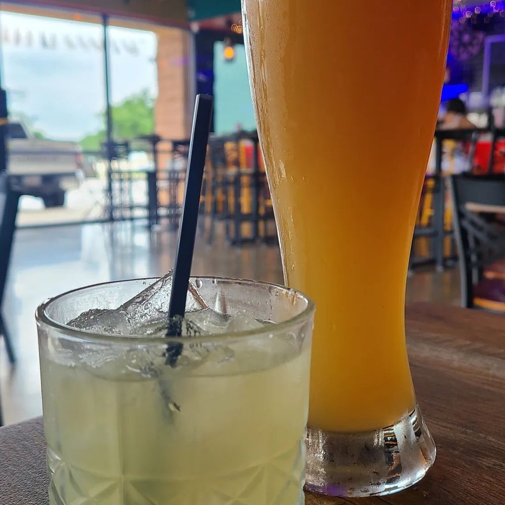 375 Social Kitchen - Blue Moon & skinny marg - Asian Fusion Near Me - Universal City, Texas 375 Social Kitchen - Blue Moon & skinny marg - Asian Fusion Near Me - Universal City, Texas