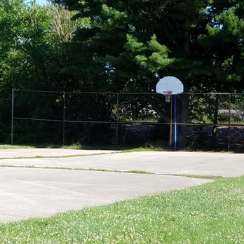 Lawrence Ferrell Park - East Side Park - basketball - Parks Near Me - Frankfort, Indiana