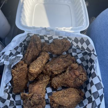 The Luxe Box - This is "Supposed" to be Ol honey bay wings! I hope the owner see's this! - Caterers Near Me - Oakland, California The Luxe Box - This is "Supposed" to be Ol honey bay wings! I hope the owner see's this! - Caterers Near Me - Oakland, California