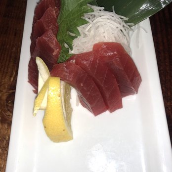 Mikko Sushi - Tuna Sashimi - Sushi Bars Near Me - Vista, California