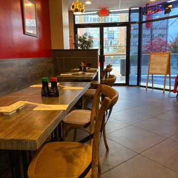 MAKI BAR - Updated July 2025 - 137 Photos & 127 Reviews