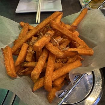 Chi-Mac Zip - Sweet Potato Fries - Barbeque Near Me - New York, New York
