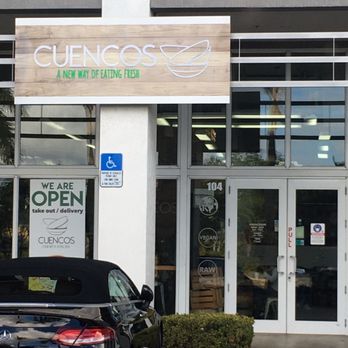 Fresh Salad - a car parked in front of a restaurant - Juice Bars & Smoothies Near Me - Doral, Florida Fresh Salad - a car parked in front of a restaurant - Juice Bars & Smoothies Near Me - Doral, Florida
