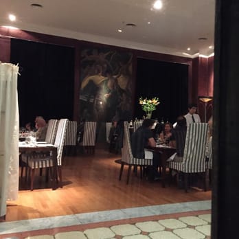1884 Restaurant - Indoor dining area. - Argentine Near Me - Godoy Cruz, M