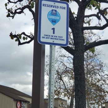 ALDI - Curbside pickup service was awesome! - Grocery Near Me - Poway, California