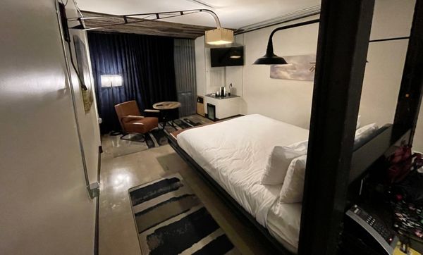 FOUND:RE Phoenix Hotel by null