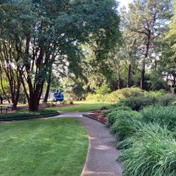 Sue Simpson Garden - So beautiful.