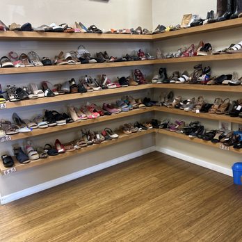 What Goes Around - Used, Vintage & Consignment Near Me - Albuquerque, New Mexico