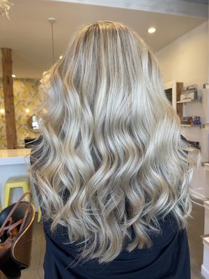 Lived-in Hair Color & Bellami Extensions - With over 17 years of mastery in high-end markets, I specialize in transformative hair artistry that blends technical precision with a modern, edgy aesthetic. My work focuses on bespoke color alchemy, including seamless lived-in blonding, high-contrast corrections, and artisanal micro-extensions.
Operating out of Houston Heights and Pasadena, I provide an elevated, all-inclusive session experience using premium, non-toxic, and ammonia-free color lines. Whether you are looking for a dimensional transformation or a precision textured dry cut, every appointment is a dedicated collaboration designed to bring your total vision to life.
Specialties:
• Corrective Couture & Dimensional Color
• Seamless Micro-Extension Artistry
• Precision Textured Dry Cutting
• Ammonia-Free & High-Performance Non-Toxic Color Lived-in Hair Color & Bellami Extensions - With over 17 years of mastery in high-end markets, I specialize in transformative hair artistry that blends technical precision with a modern, edgy aesthetic. My work focuses on bespoke color alchemy, including seamless lived-in blonding, high-contrast corrections, and artisanal micro-extensions.
Operating out of Houston Heights and Pasadena, I provide an elevated, all-inclusive session experience using premium, non-toxic, and ammonia-free color lines. Whether you are looking for a dimensional transformation or a precision textured dry cut, every appointment is a dedicated collaboration designed to bring your total vision to life.
Specialties:
• Corrective Couture & Dimensional Color
• Seamless Micro-Extension Artistry
• Precision Textured Dry Cutting
• Ammonia-Free & High-Performance Non-Toxic Color