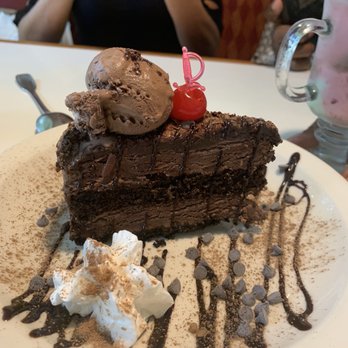 Bravo Restaurant - Death by chocolate - Italian Near Me - Aiea, Hawaii