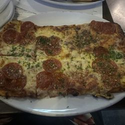 526 Main Dueling Piano Bar - Pepperoni Flat Bread
