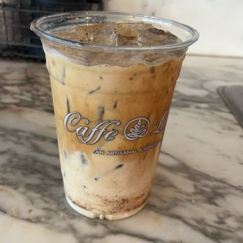 Caffe Luxxe - vanilla latte with cinnamon - Coffee Roasteries Near Me - Los Angeles, California Caffe Luxxe - vanilla latte with cinnamon - Coffee Roasteries Near Me - Los Angeles, California
