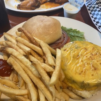 Anchor Bar - American burger - Chicken Wings Near Me - Niagara Falls, New York