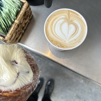 Monorail Espresso - Caramel Latte - Coffee & Tea Near Me - Seattle, Washington