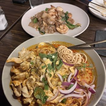 Lamaii - Henderson - Kao Soi and Pad See Aew - Thai Near Me - Henderson, Nevada Lamaii - Henderson - Kao Soi and Pad See Aew - Thai Near Me - Henderson, Nevada