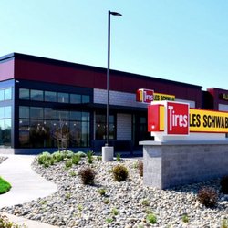Les Schwab Tire Center