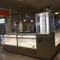 Piercing Pagoda - It's a kiosk inside of Fayette Mall