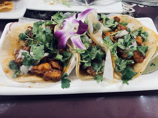 Aqui Es: A Taste Of Mexico by null