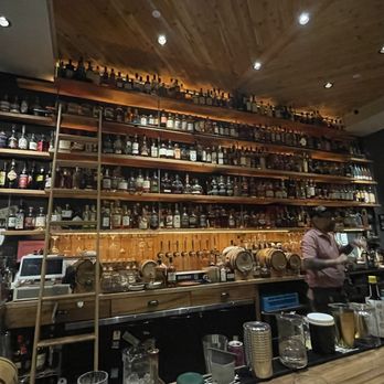 Avalon Gastropub - Gastropubs Near Me - KIlauea, Hawaii
