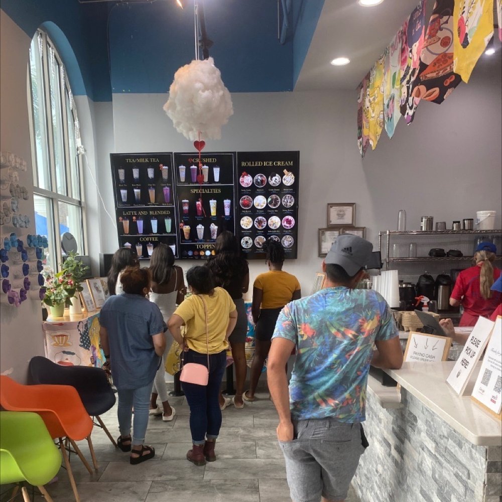 Ice Spot - Small space to order and tons of people standing around - Bubble Tea Near Me - Lake Mary, Florida Ice Spot - Small space to order and tons of people standing around - Bubble Tea Near Me - Lake Mary, Florida