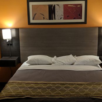 Americas Best Value Inn Foxboro - Our comfy King bed - Hotels Near Me - Foxboro, Massachusetts Americas Best Value Inn Foxboro - Our comfy King bed - Hotels Near Me - Foxboro, Massachusetts