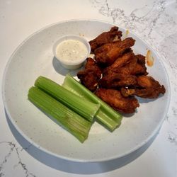 Indiana Pacers Courtside Club - Wings for almost $18