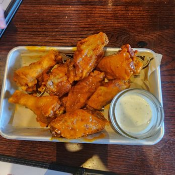 Circle 7 Ranch - Buffalo Wings - Burgers Near Me - St. Louis, Missouri Circle 7 Ranch - Buffalo Wings - Burgers Near Me - St. Louis, Missouri