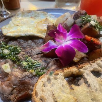 Eggy’s Neighborhood Kitchen - Steak n eggs - Breakfast & Brunch Near Me - Berkeley, California