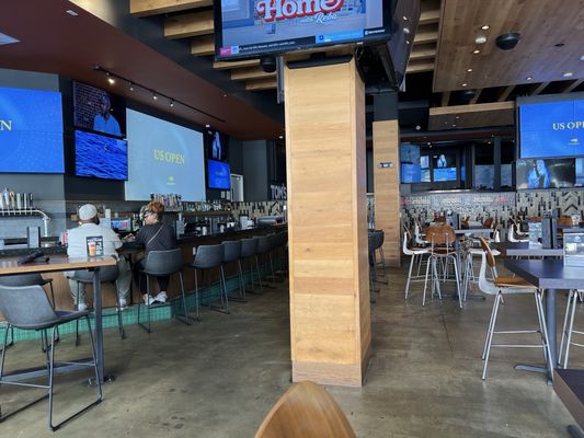 Tom's Watch Bar - National Harbor by null