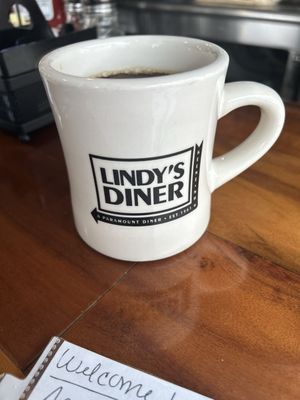Lindy's Diner by null