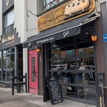The Auld Spot Pub - Pubs Near Me - Toronto, Ontario