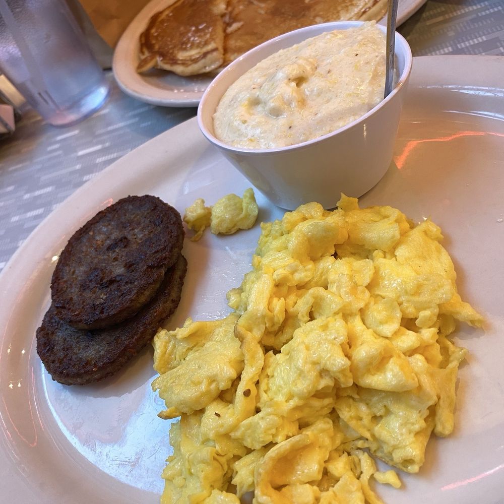 Eggs, sausage, grits Eggs, sausage, grits