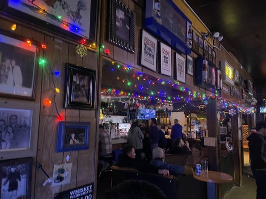 Don's Club Tavern by null