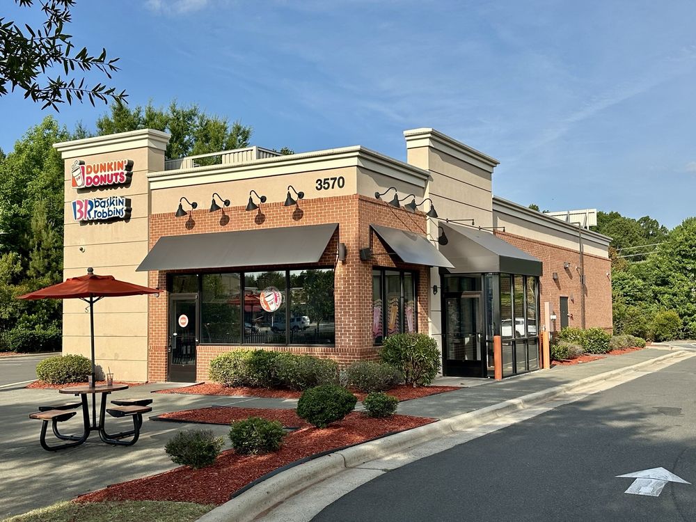 Dunkin' Logo