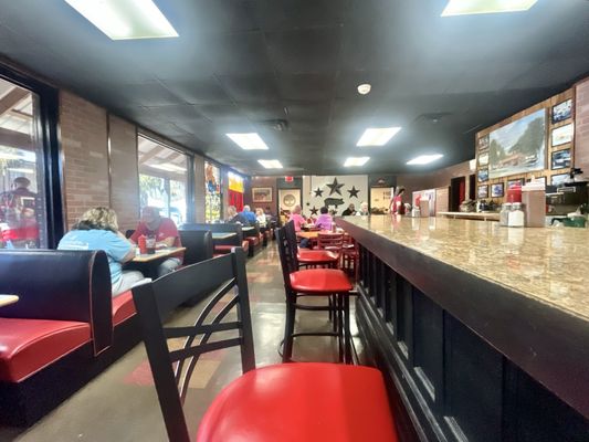 Twin Oaks BBQ by null