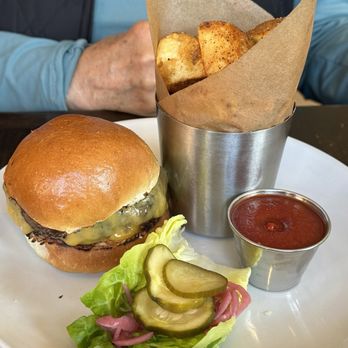The Spoon Trade - Cheeseburger - New American Near Me - Grover Beach, California The Spoon Trade - Cheeseburger - New American Near Me - Grover Beach, California