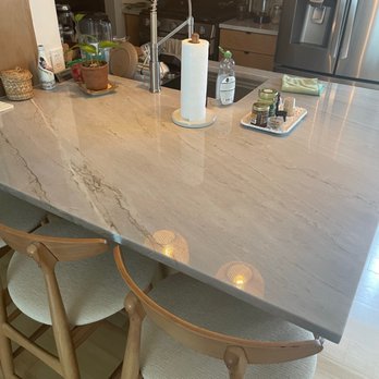 Vida Contractors Texas - Quartzite counters - Roofing Near Me