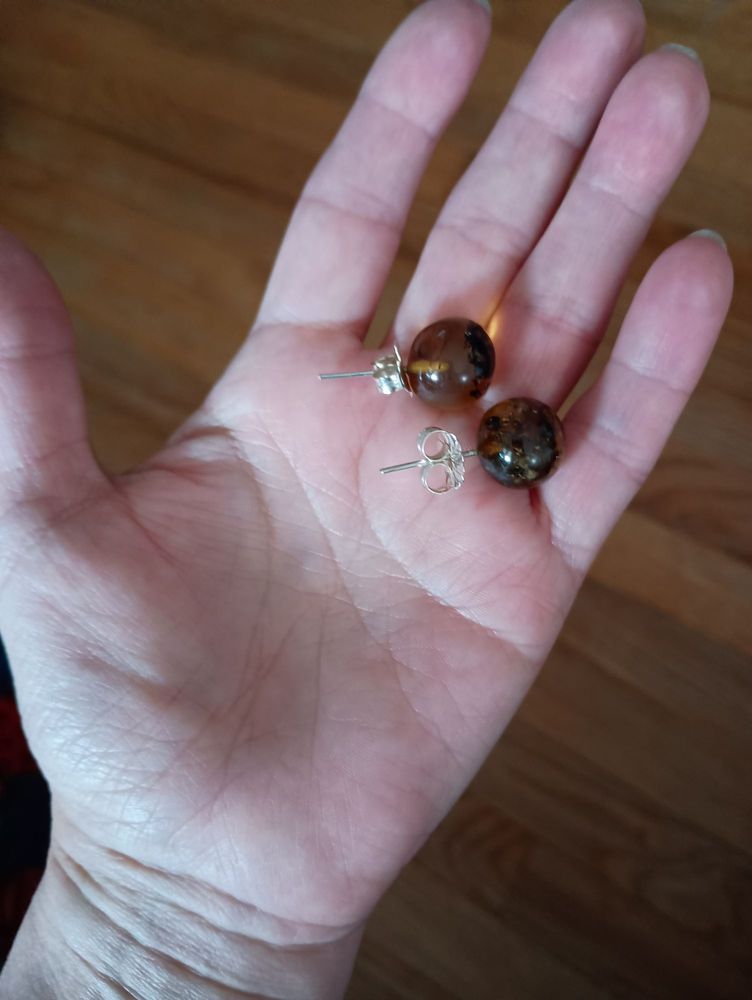 LOOK AGAIN RESALE SHOP Updated August 2024 25 Photos & 47 Reviews