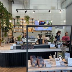 Platform Coffee - Front desk